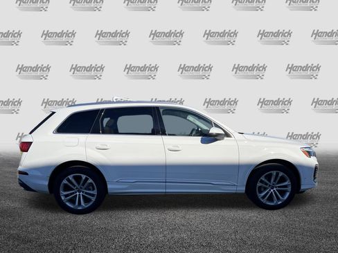 Used 2025 Audi Q7 3.0T Premium Plus w/ Premium Plus Package image 10