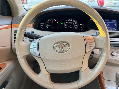 Used 2005 Toyota Avalon XL image 24