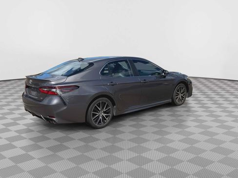 Used 2023 Toyota Camry SE FWD image 8