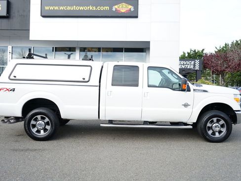 Used 2012 Ford F350 Lariat w/ Lariat Interior Pkg image 6