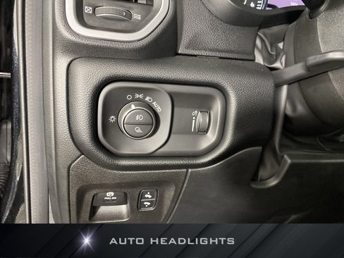 Used 2022 RAM 1500 Big Horn AWD/4WD image 26