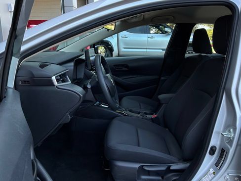 Used 2024 Toyota Corolla LE FWD image 10