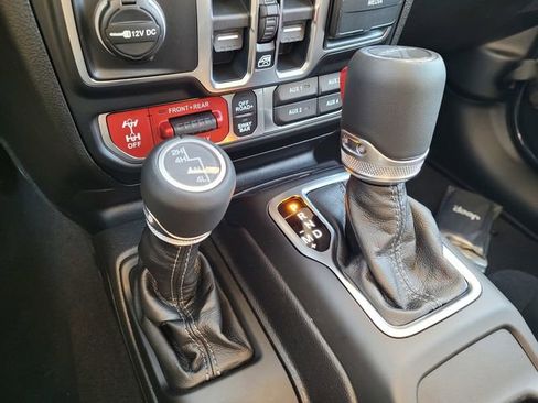 Used 2026 Jeep Gladiator Rubicon w/ Safety Group image 10