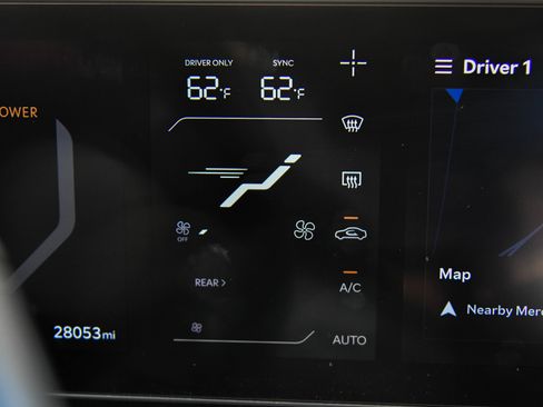 Used 2024 Kia EV9 Light Long Range RWD image 29