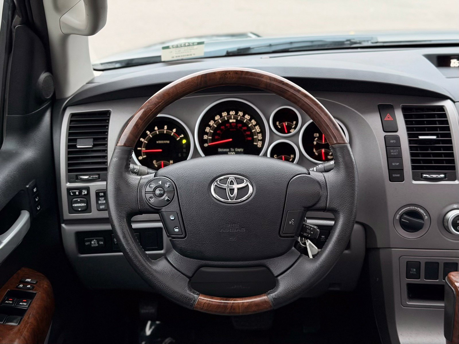 Used 2012 Toyota Tundra Limited w/ Platinum Pkg AWD/4WD image 37