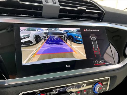 Used 2023 Audi Q3 2.0T Premium w/ Convenience Package image 27