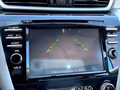 Used 2015 Nissan Murano SV w/ Premium Package image 29