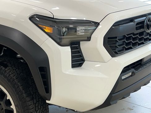 New 2026 Toyota Tacoma TRD Off-Road AWD/4WD image 2
