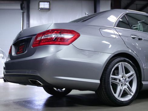 Used 2013 Mercedes-Benz E 350 Sedan image 12