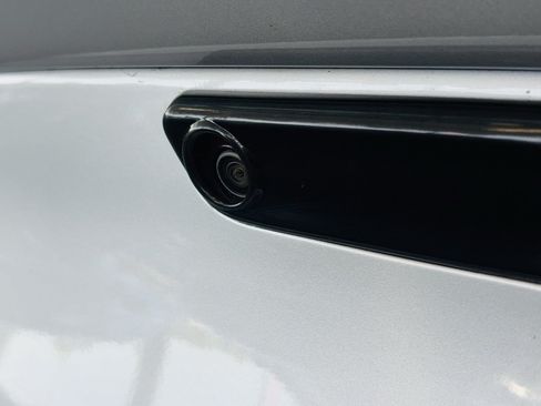 Used 2022 Chrysler 300 S RWD image 8