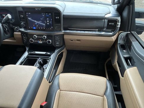 Used 2025 Ford F250 Lariat w/ Lariat Ultimate Package image 23