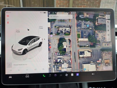Used 2023 Tesla Model 3 Standard Range RWD image 34