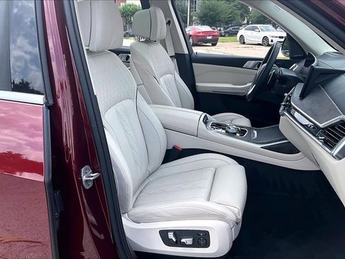 Used 2026 BMW X7 xDrive40i AWD/4WD image 8