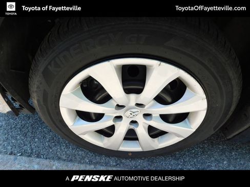 Used 2024 Toyota Corolla LE image 7