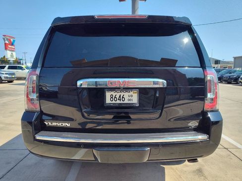 Used 2019 GMC Yukon Denali w/ Denali Ultimate Package AWD/4WD image 5