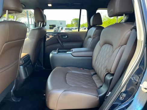 Used 2024 Nissan Armada Platinum w/ Captain's Chairs Package image 6