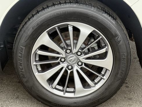 Used 2018 Acura RDX AWD w/ Advance Package image 18