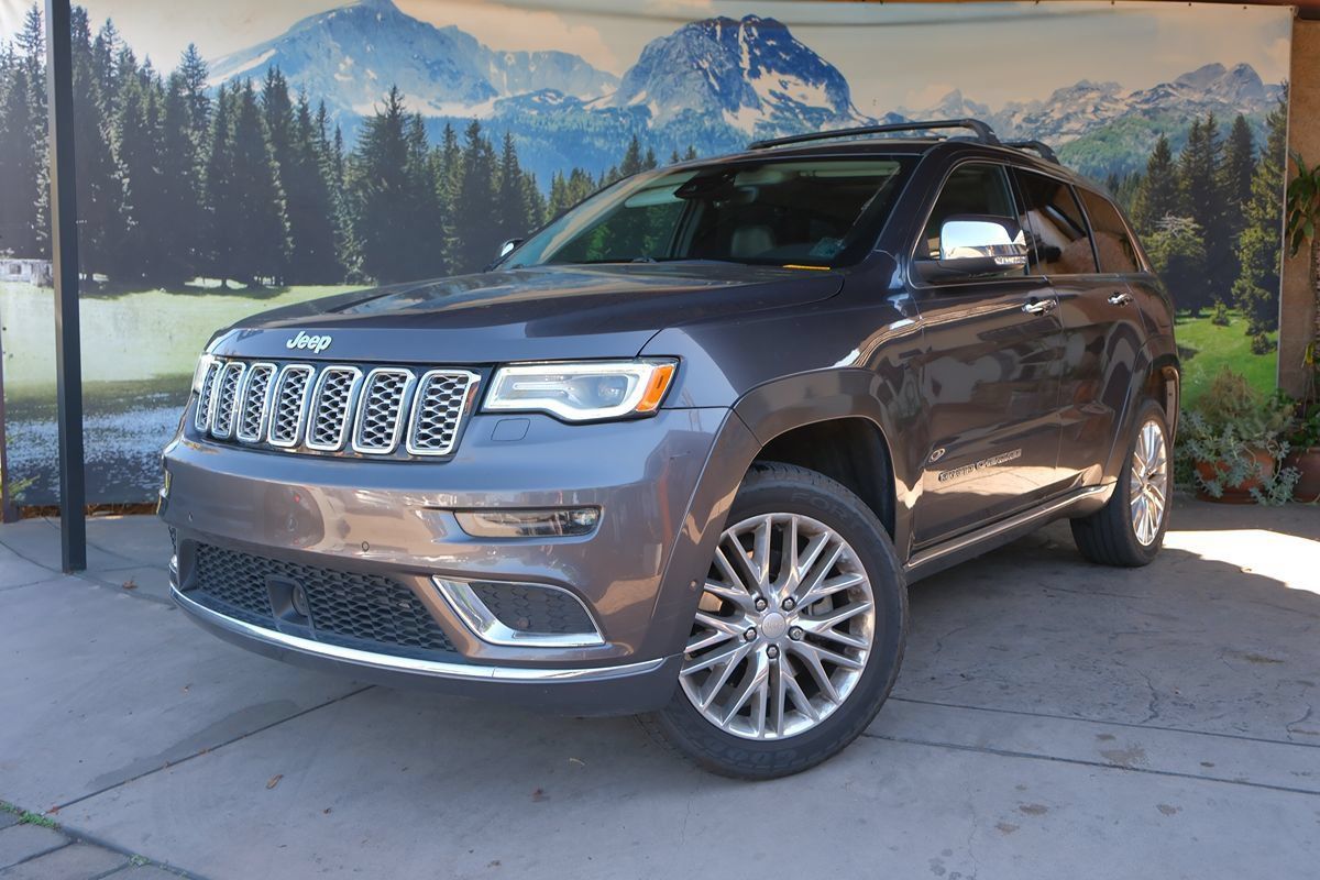 Used 2018 Jeep Grand Cherokee Summit w/ Skid Plate Group AWD/4WD image 1