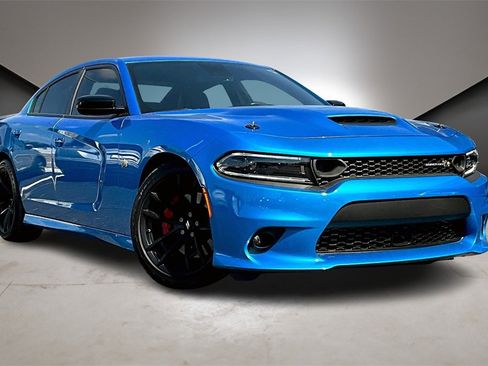 Used 2023 Dodge Charger Scat Pack w/ Plus Group image 2