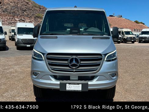 Used 2026 Mercedes-Benz Sprinter 2500 image 8