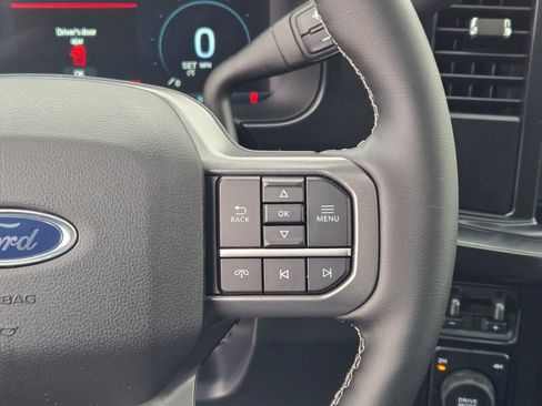 New 2026 Ford F250 Lariat w/ Black Appearance Package image 33