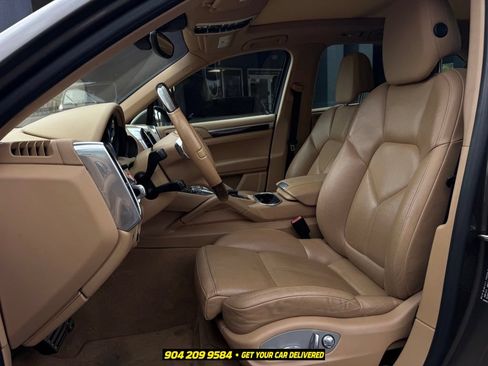Used 2014 Porsche Cayenne S AWD/4WD image 19