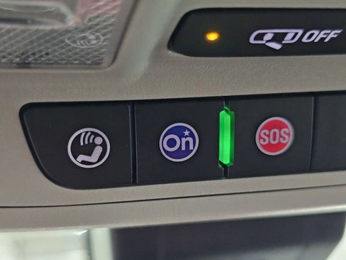 Used 2020 Chevrolet Equinox LT image 19