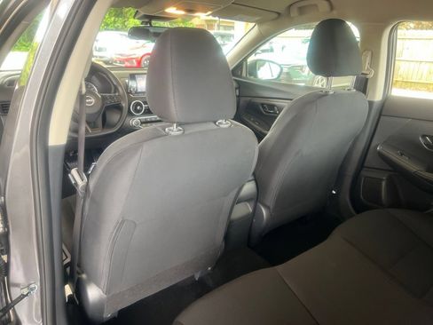 Certified 2025 Nissan Sentra S FWD image 9