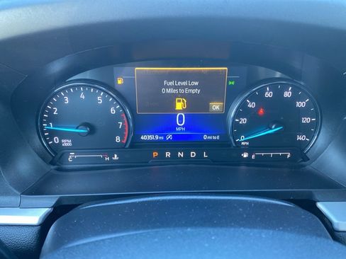 Used 2021 Ford Explorer XLT image 29