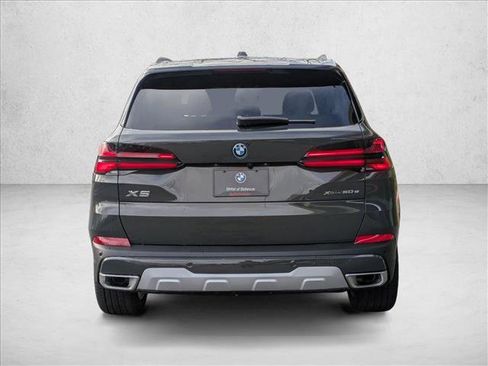 New 2026 BMW X5 xDrive50e image 7