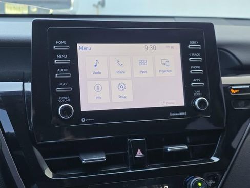 Used 2023 Toyota Camry SE FWD image 13