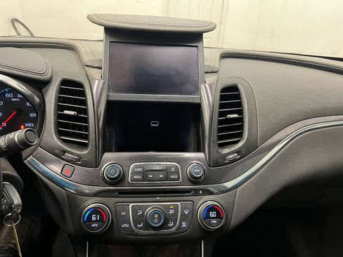 Used 2015 Chevrolet Impala LT image 43