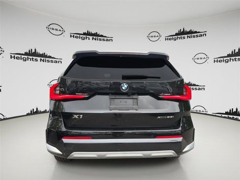 Used 2025 BMW X1 xDrive28i AWD/4WD image 4