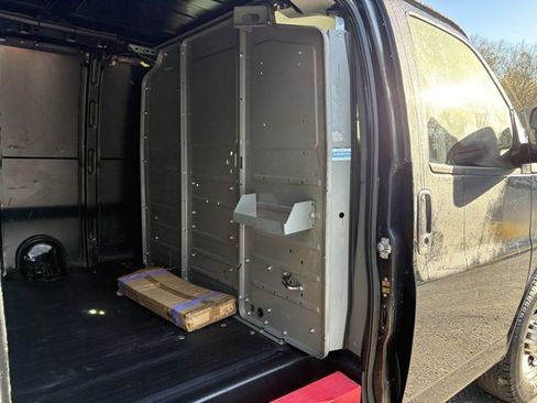 Used 2019 Chevrolet Express 2500 Work Van w/ Driver Convenience Package image 22