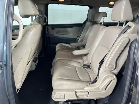 Used 2018 Honda Odyssey EX-L image 25