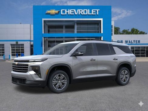 New 2026 Chevrolet Traverse LT w/ Driver Confidence Package image 3
