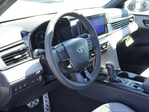 New 2026 Toyota Camry SE image 19