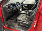 Used 2021 Ford Explorer XLT w/ Equipment Group 202A image 3
