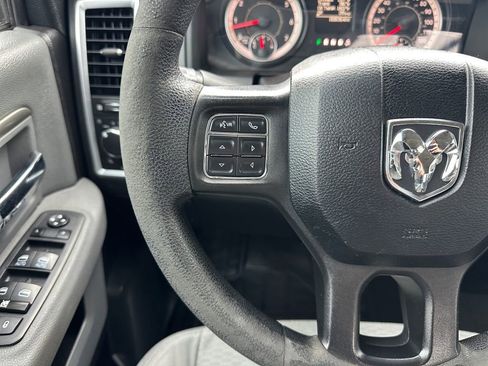 Used 2016 RAM 1500 Classic SLT image 38