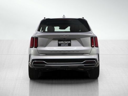 Used 2022 Kia Sorento SX image 4