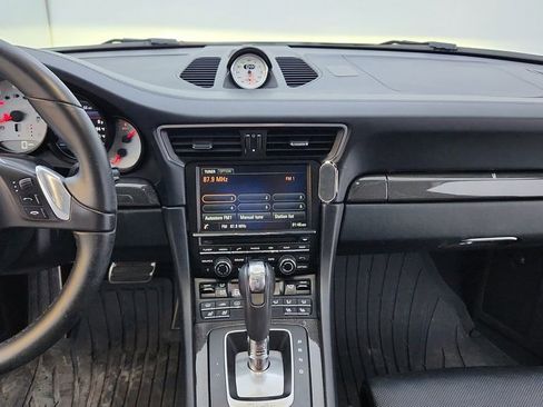 Used 2014 Porsche 911 Turbo S image 26