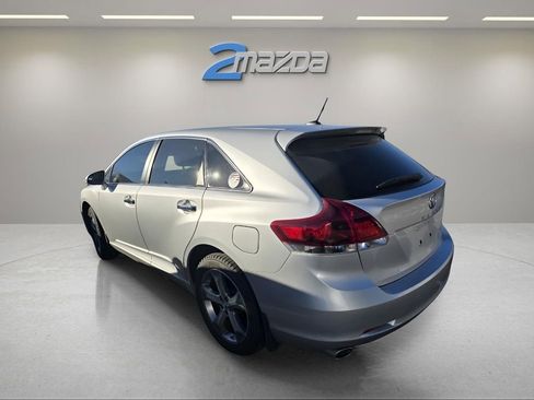 Used 2013 Toyota Venza LE w/ LE Convenience Pkg image 11
