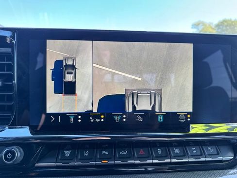 Used 2026 Chevrolet Silverado 2500 ZR2 AWD/4WD image 41