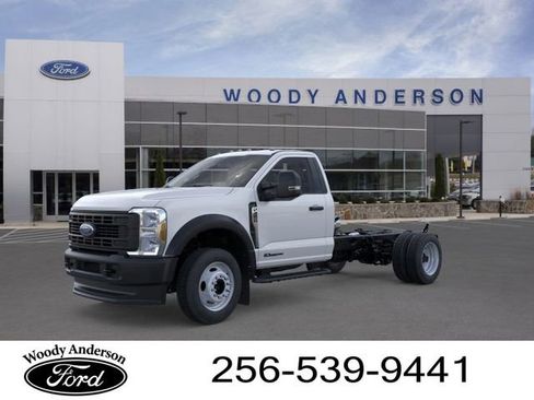 New 2025 Ford F450 XL image 1