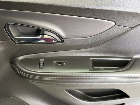 Used 2019 Buick Encore Preferred FWD image 32