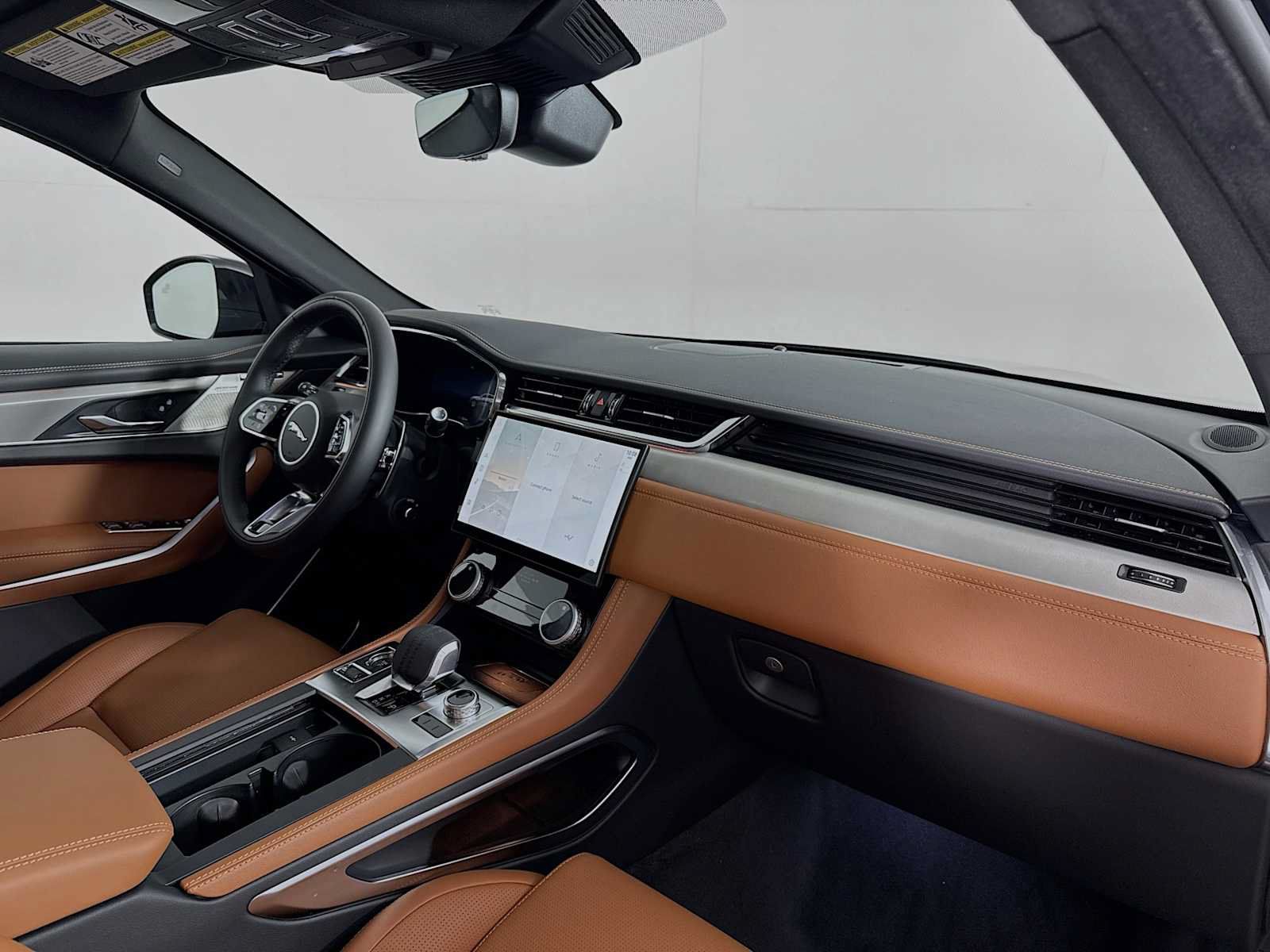 New 2025 Jaguar F-PACE R-Dynamic S AWD/4WD image 29