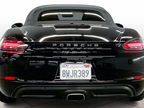 Used 2017 Porsche 718 Boxster image 7