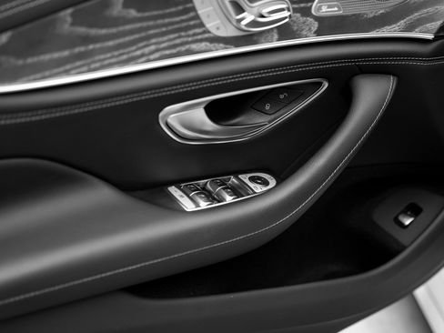 Used 2021 Mercedes-Benz AMG GT 43 image 64