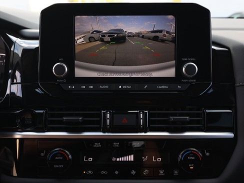 New 2025 Nissan Pathfinder SV image 29