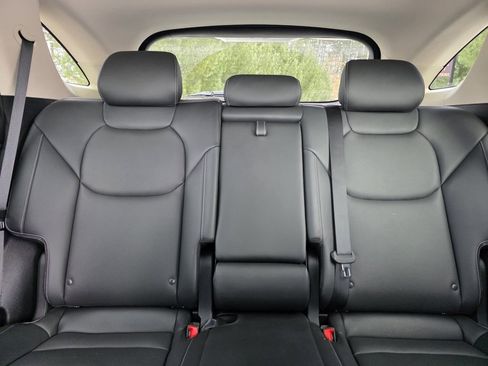 Used 2025 Genesis GV70 2.5T image 26